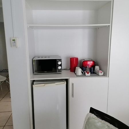Bed and Breakfast Flamingo Rocks Durban Esterno foto